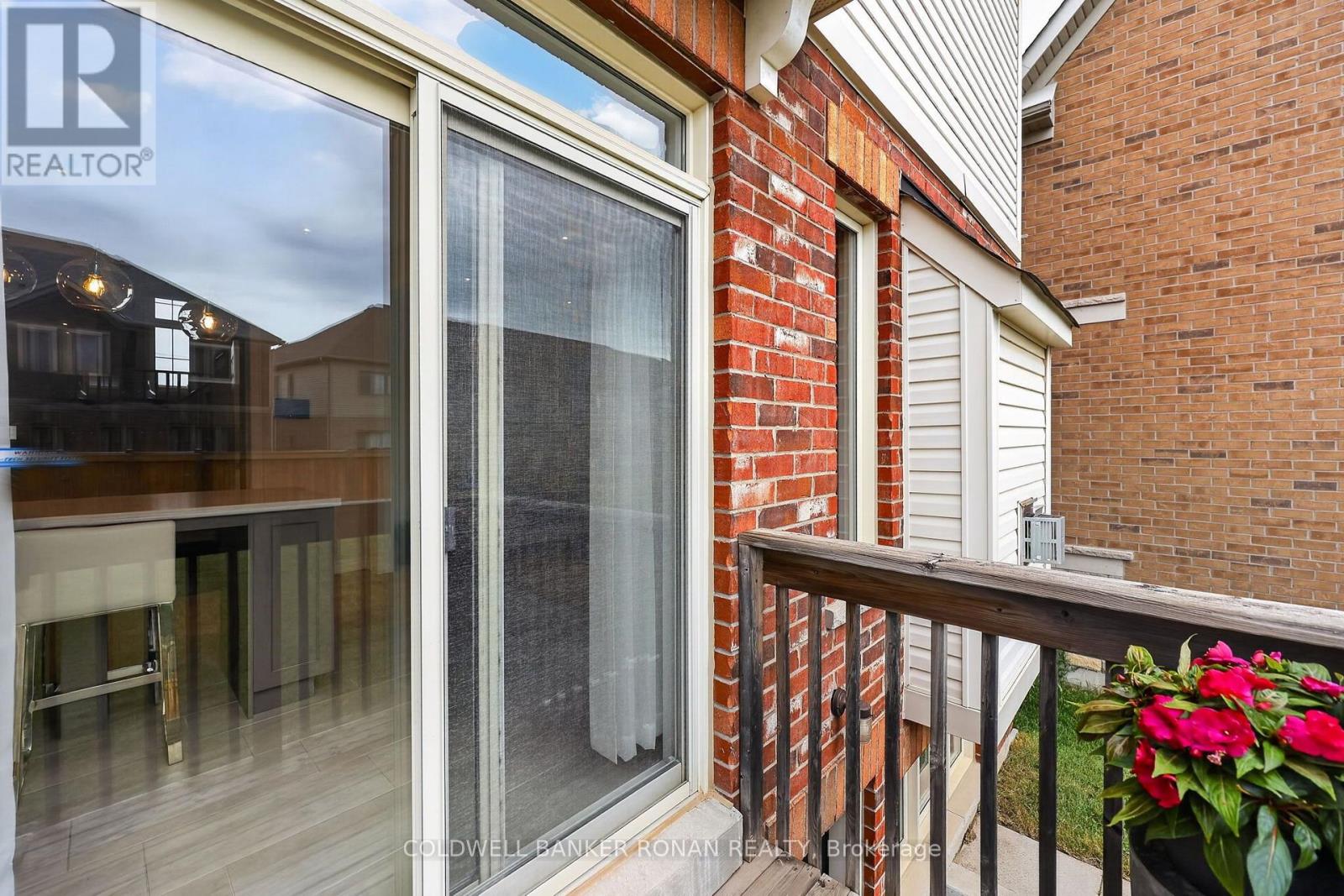 120 LORNE THOMAS PLACE - 39