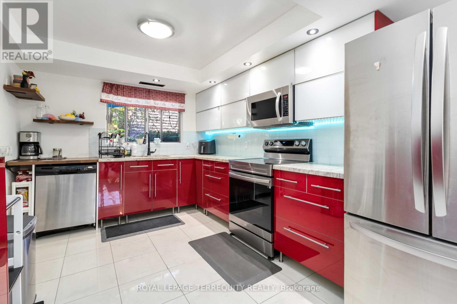 #46 1250 MISSISSAUGA VALLEY BOULEVARD - 15