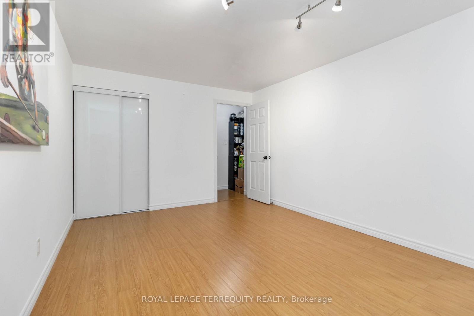 #46 1250 MISSISSAUGA VALLEY BOULEVARD - 28