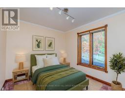 Bedroom 2 - 1564 Honey Harbour Road, Georgian Bay, ON L0K1S0 Photo 12