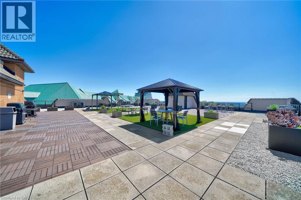 #303 102 BRONTE Road - 13
