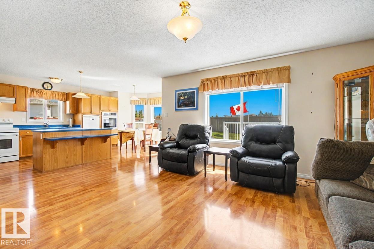 3203 23 ST NW - 12
