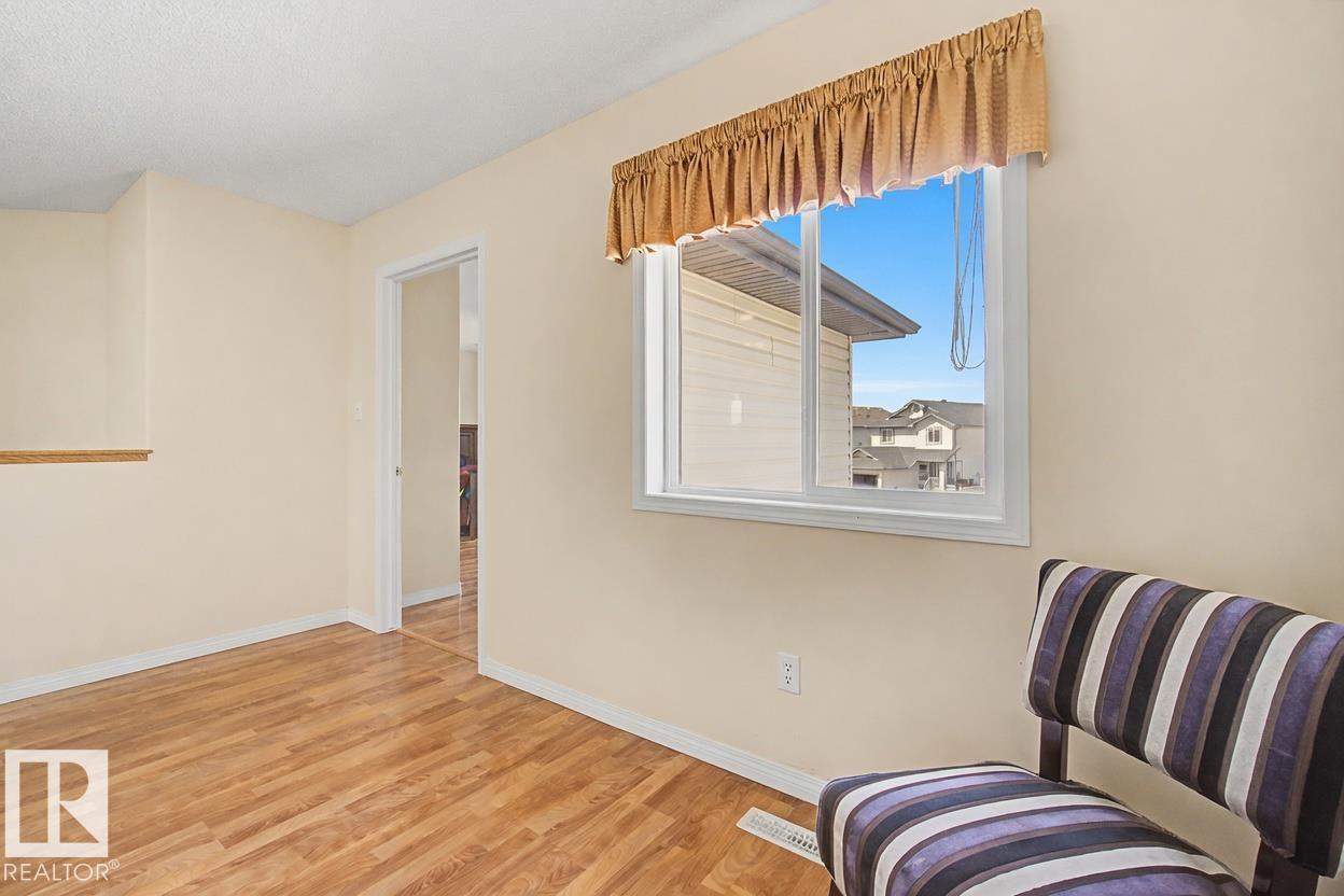 3203 23 ST NW - 40