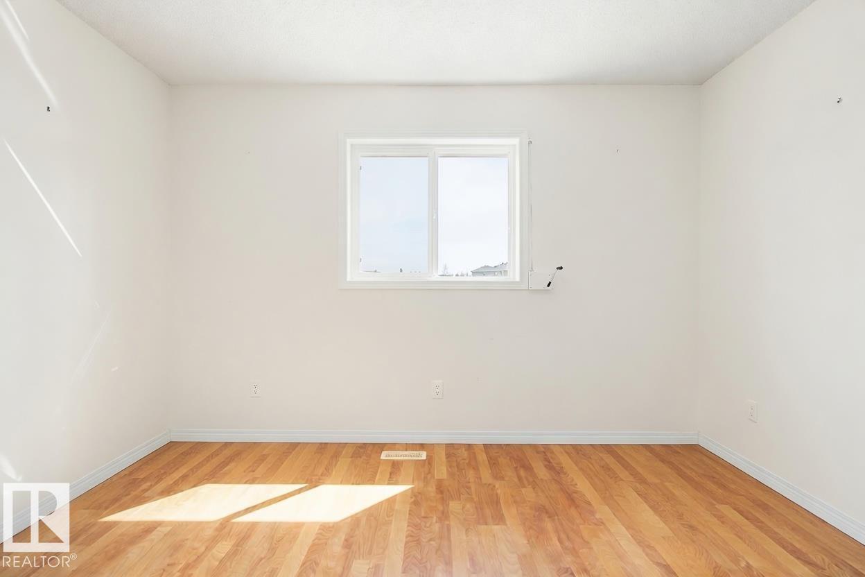 3203 23 ST NW - 50