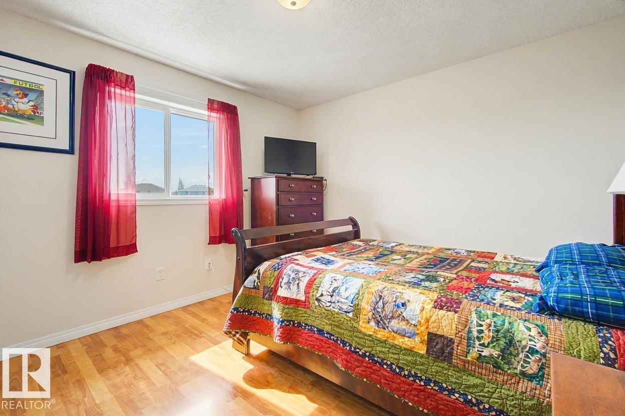 3203 23 ST NW - 53