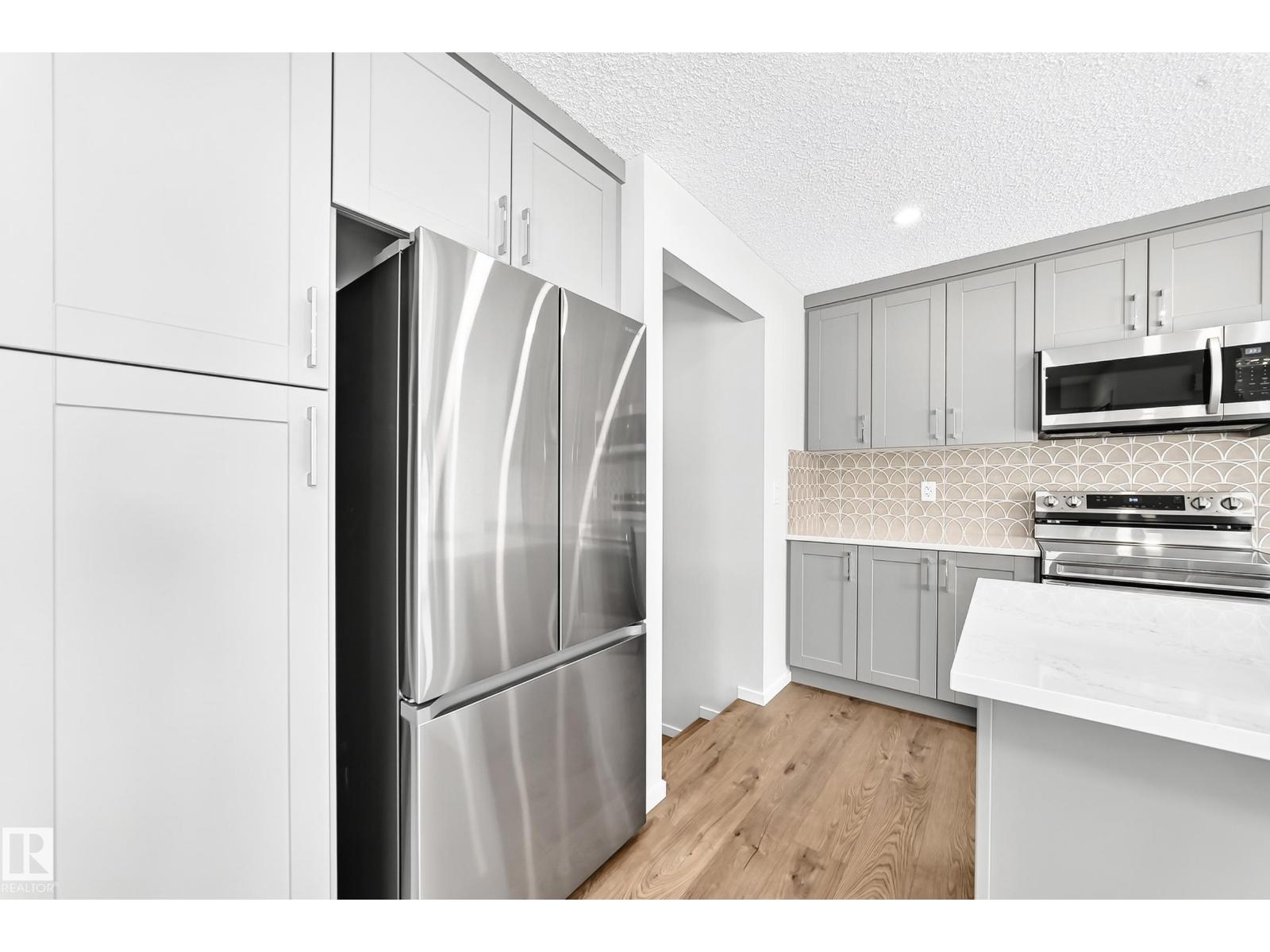 1061 Wolf Willow WY - 12