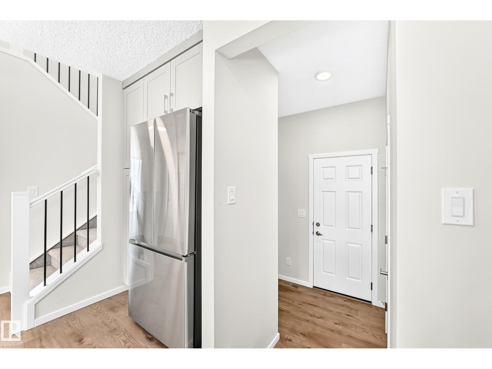 1061 Wolf Willow WY - 13