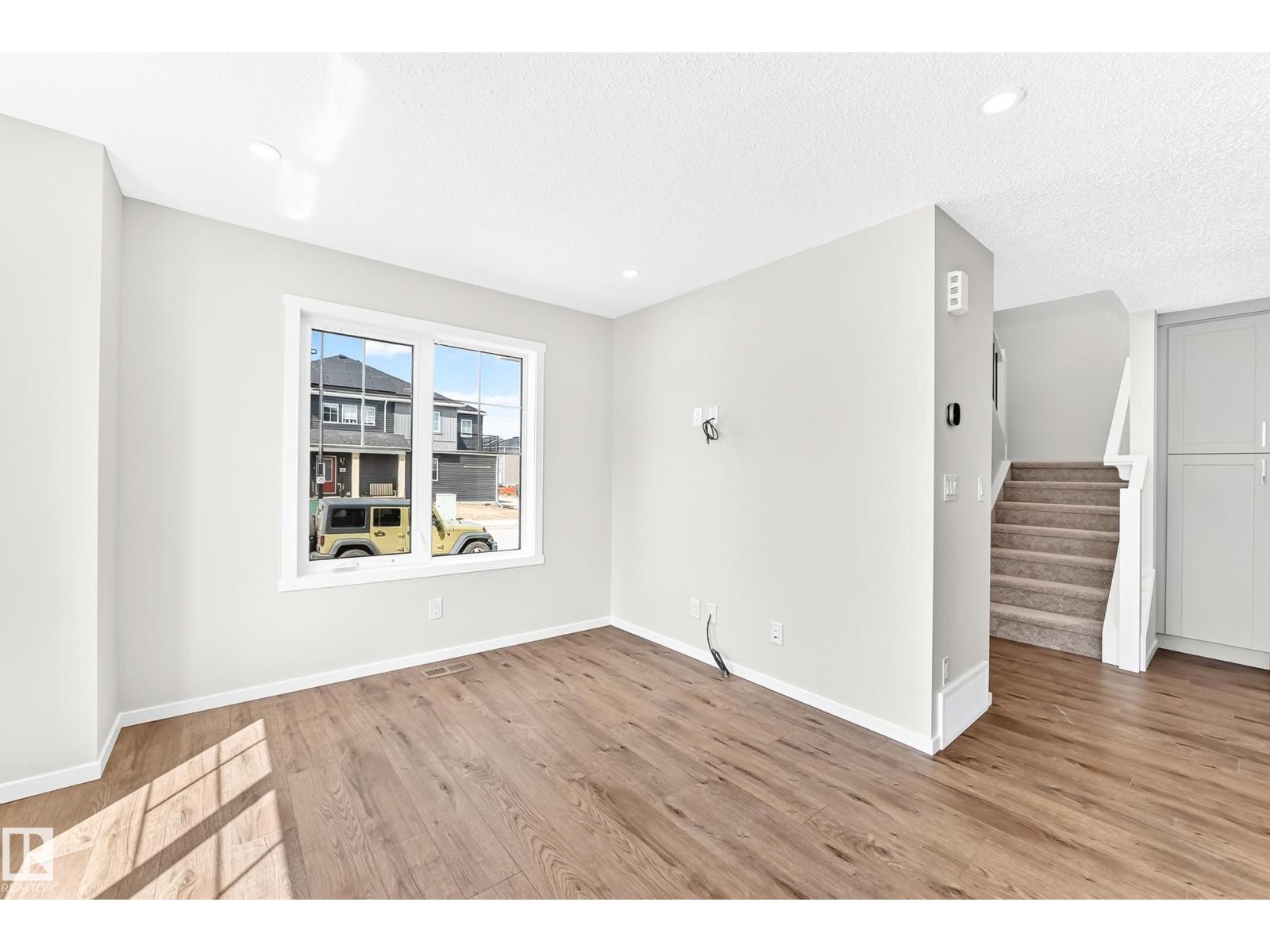 1061 Wolf Willow WY - 18