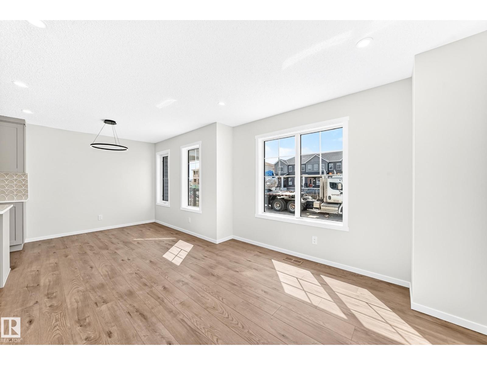 1061 Wolf Willow WY - 20