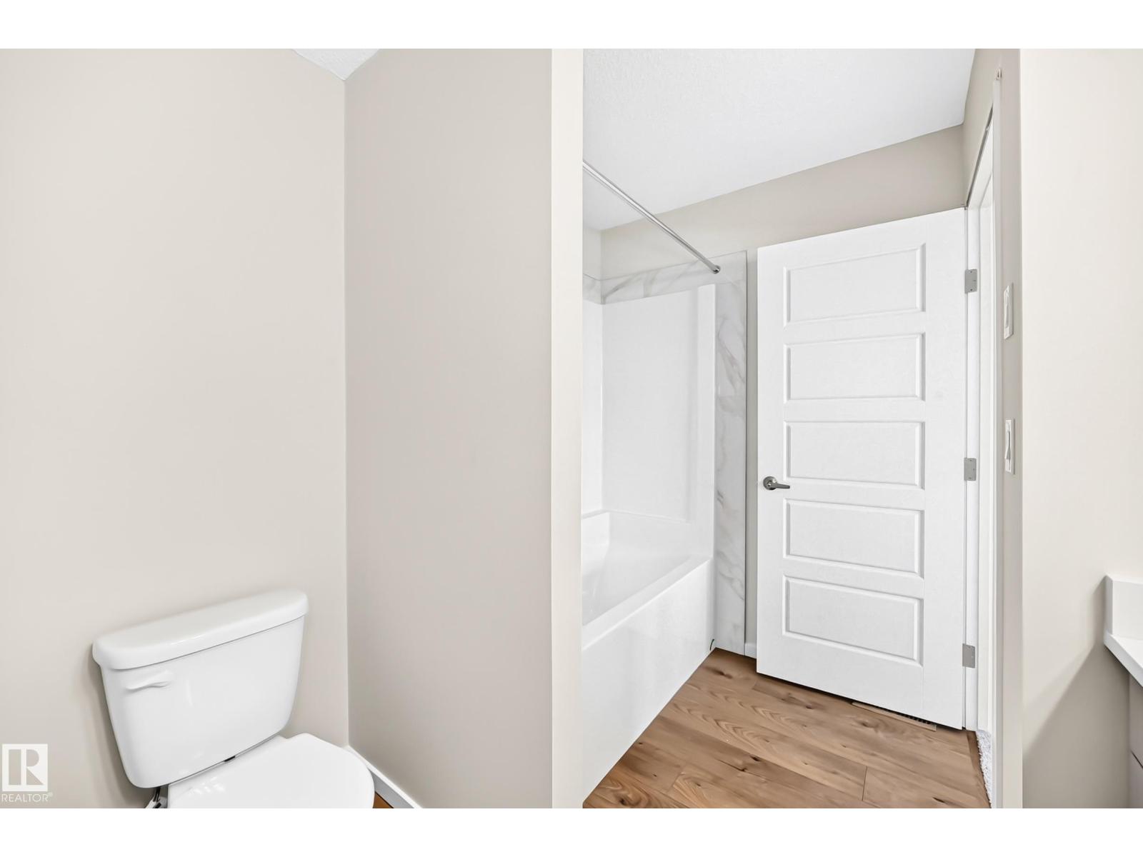 1061 Wolf Willow WY - 39