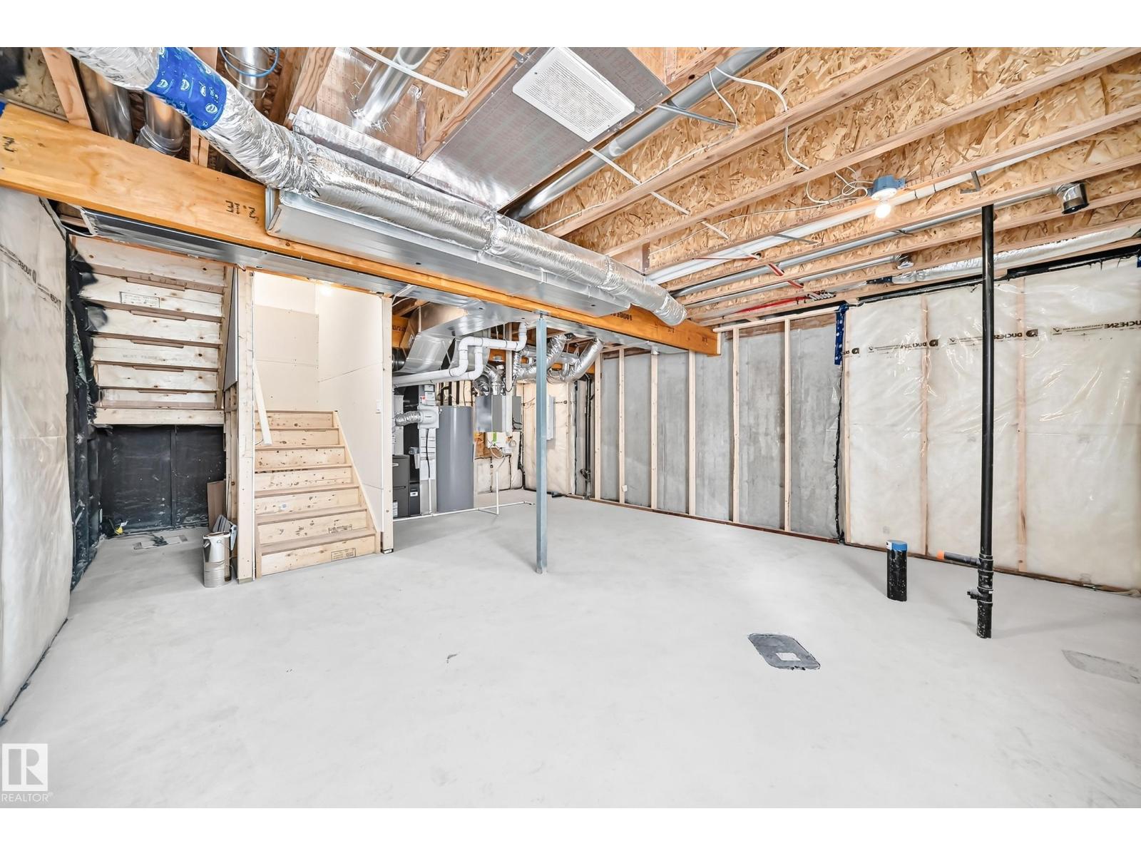 1061 Wolf Willow WY - 43
