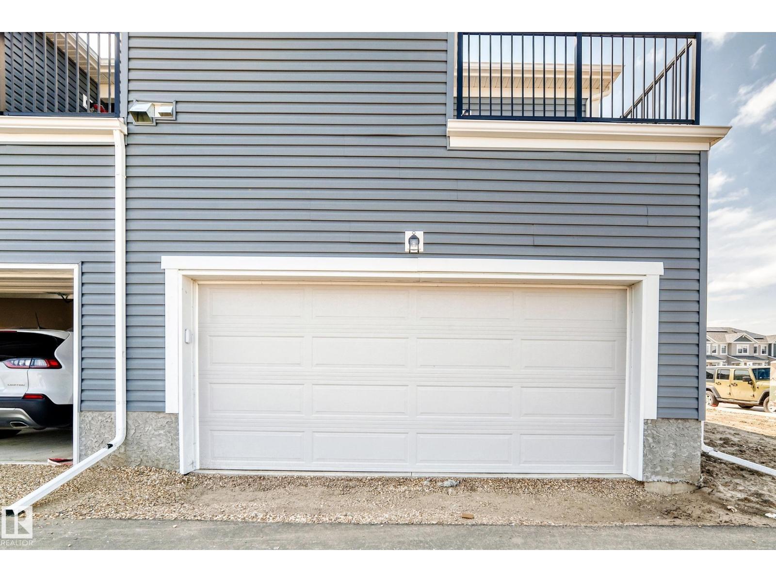 1061 Wolf Willow WY - 54