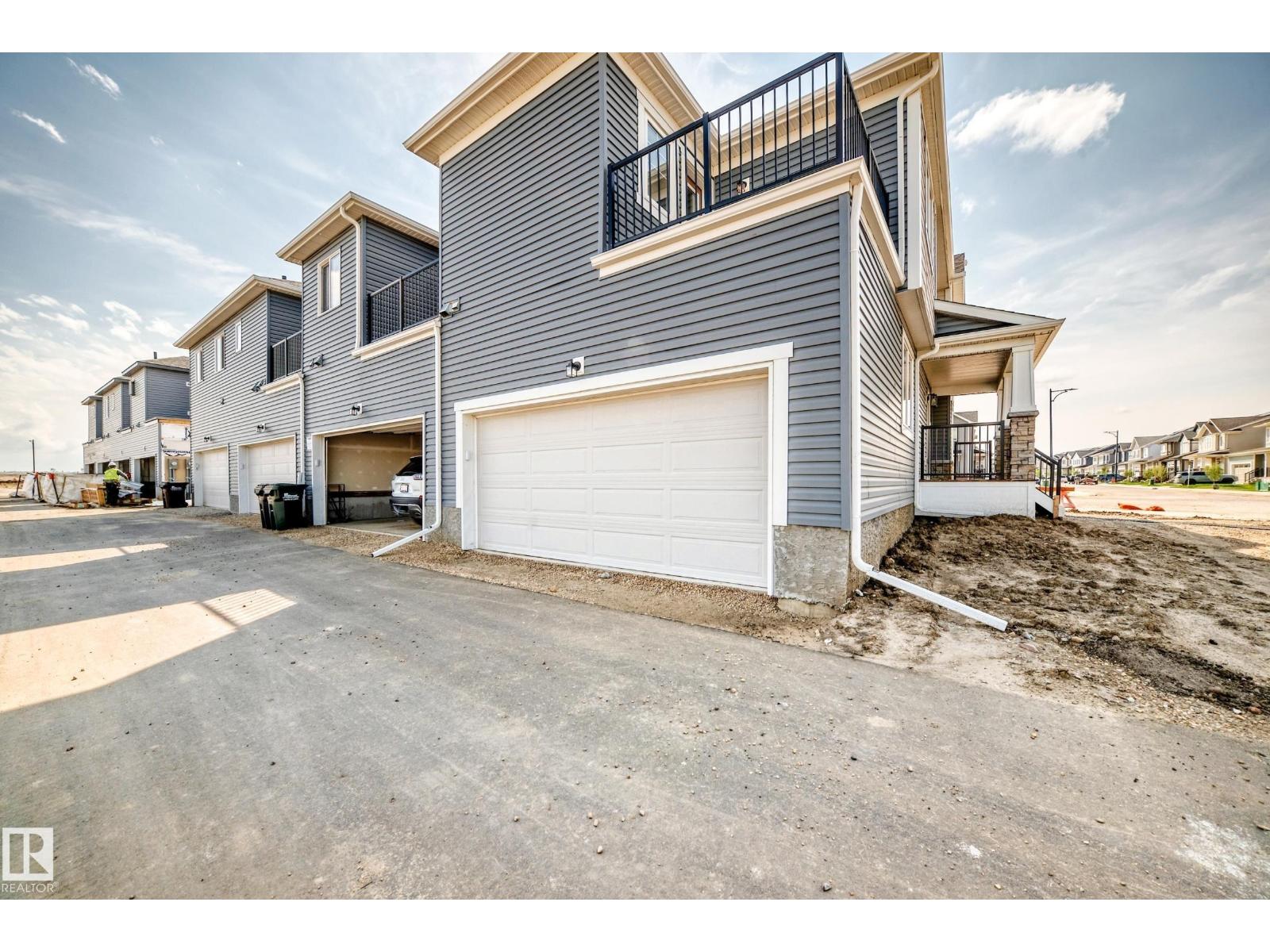1061 Wolf Willow WY - 55