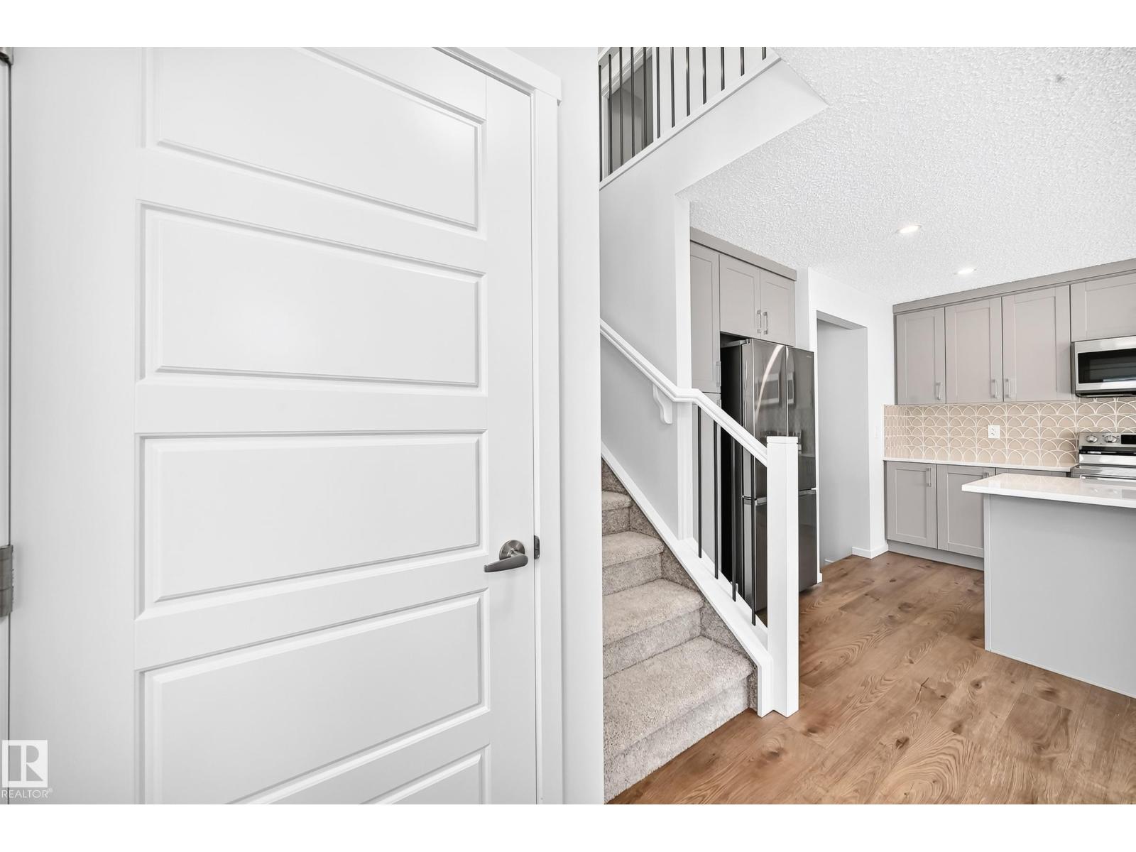 1061 Wolf Willow WY - 6