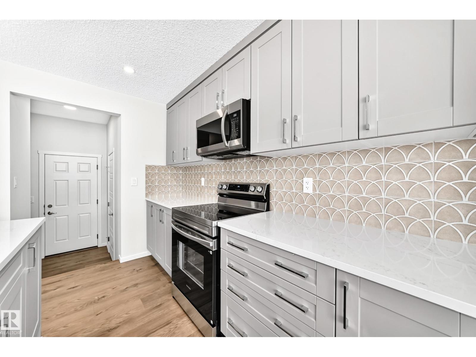 1061 Wolf Willow WY - 9