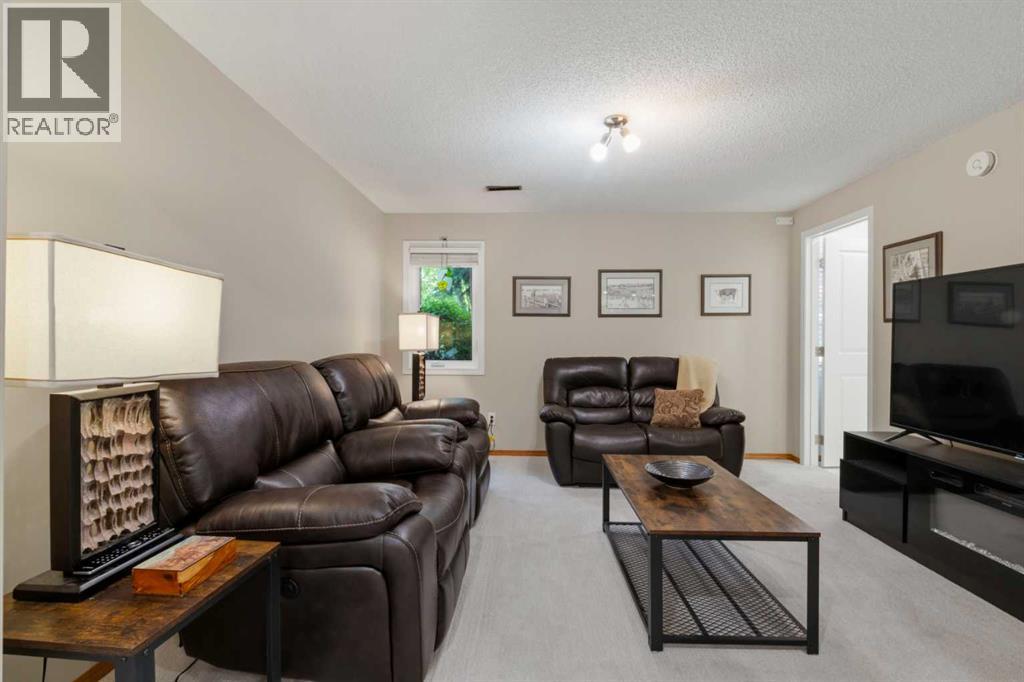 42 Douglasbank Gardens SE - 24