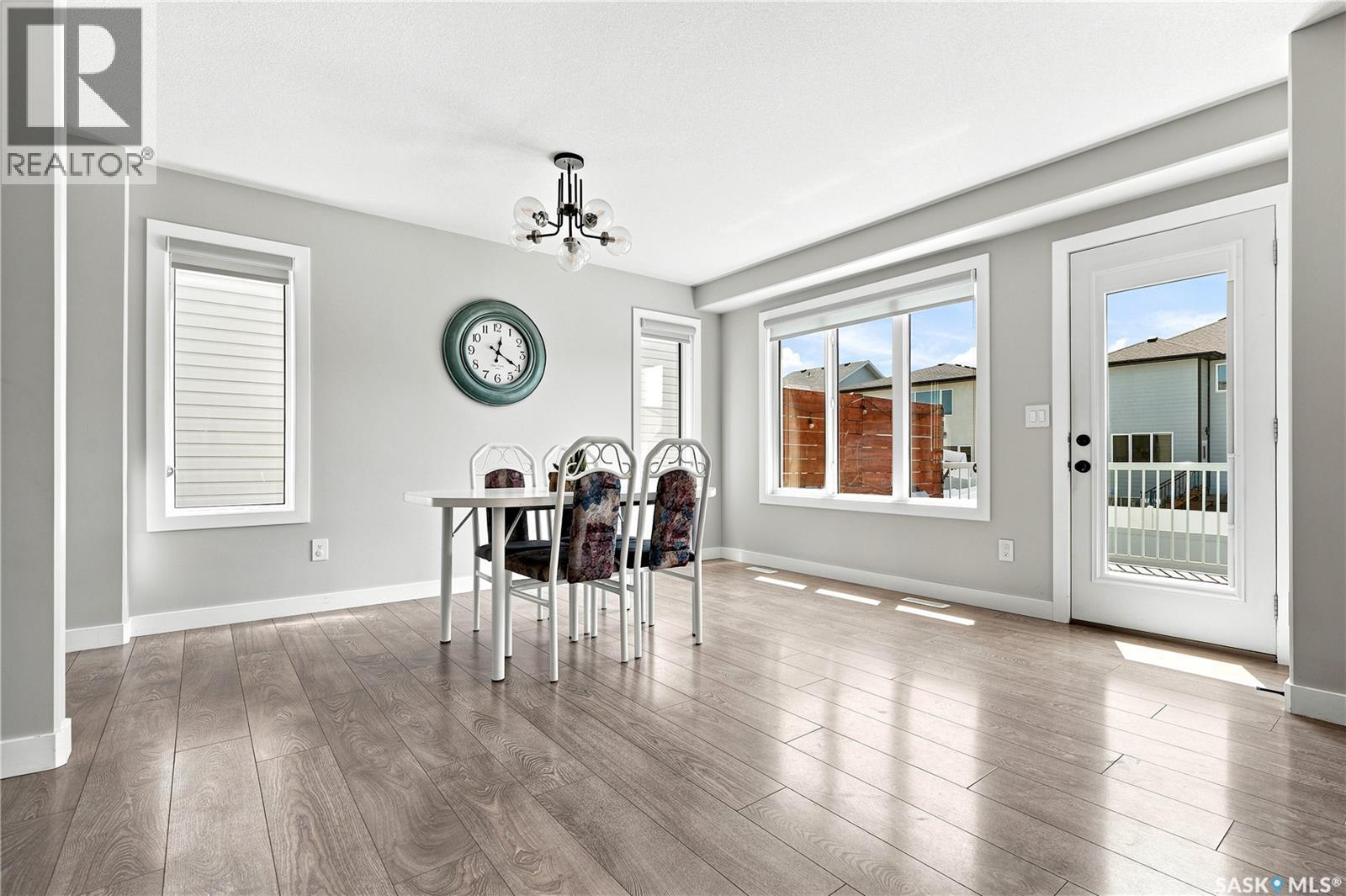 136 Thakur STREET - 11