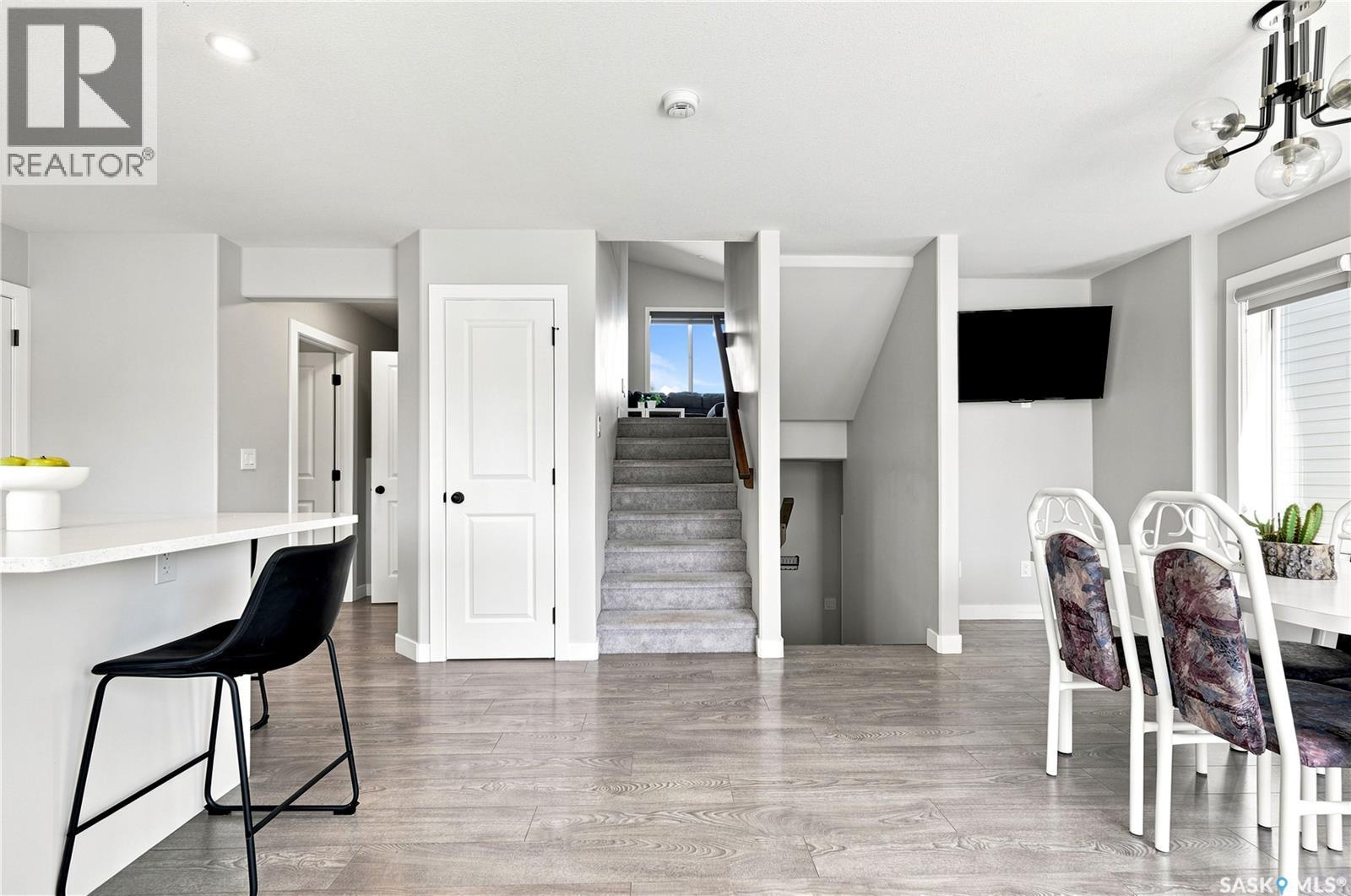 136 Thakur STREET - 12