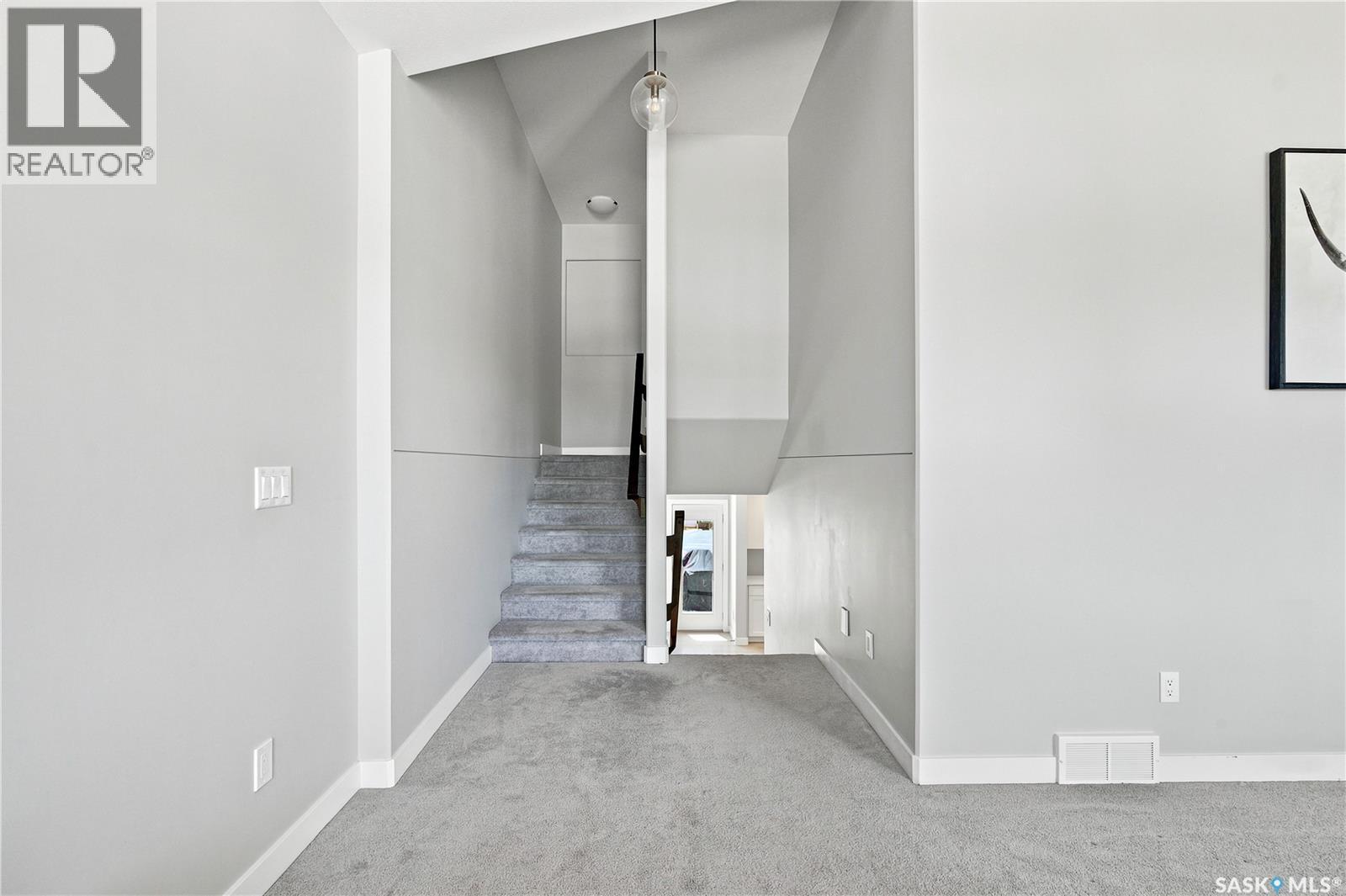 136 Thakur STREET - 16