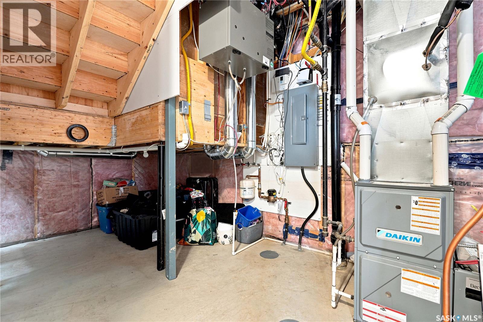 136 Thakur STREET - 27