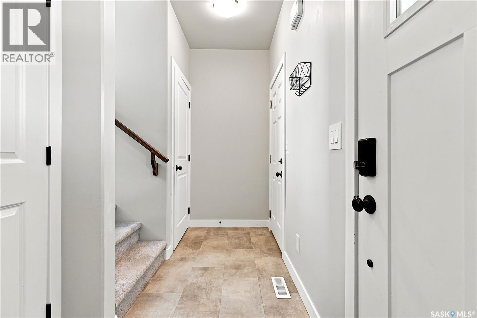 136 Thakur STREET - 3