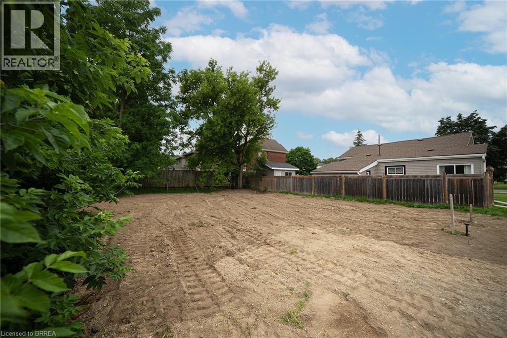 145 CATHARINE Avenue, Brantford — photo 3