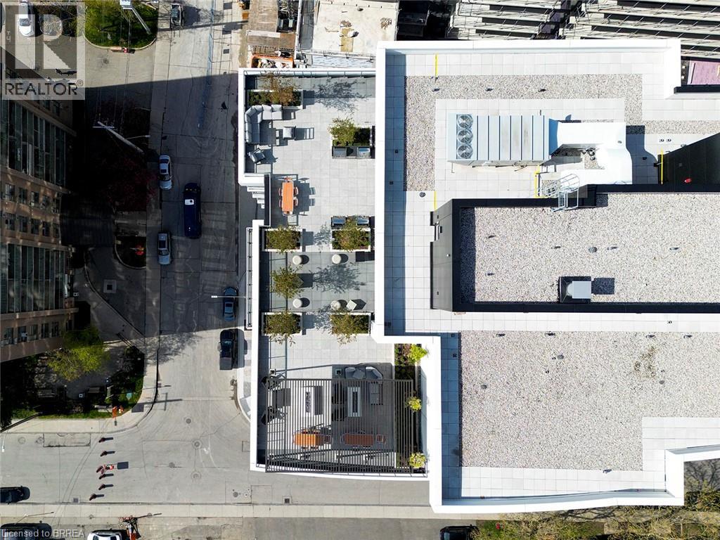 #823 212 KING WILLIAM Street - 23