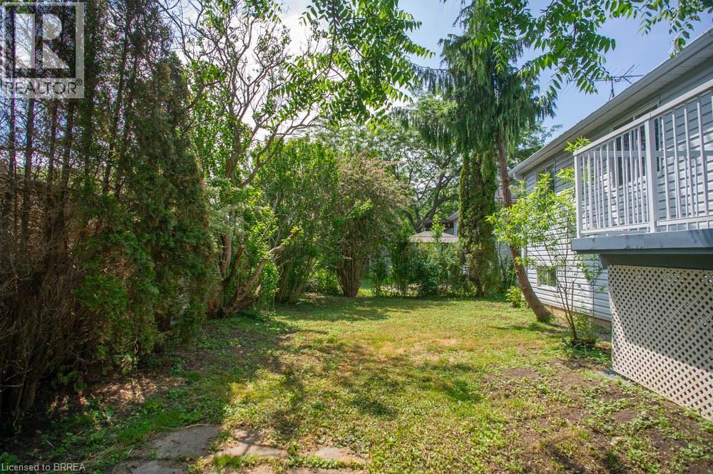 61 LESLIE Avenue - 36