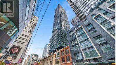#703 327 KING STREET W - 4