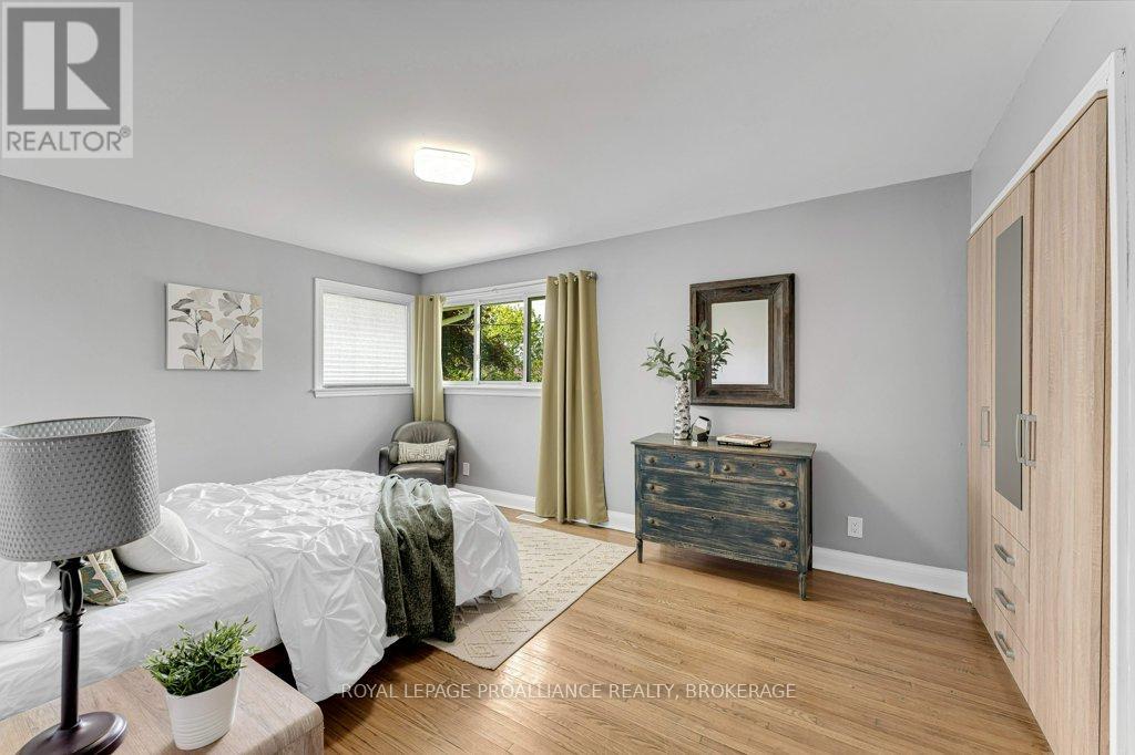 168 AVENUE ROAD - 23