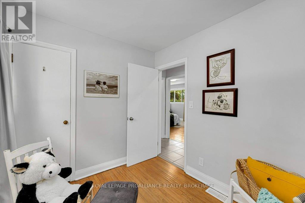 168 AVENUE ROAD - 16
