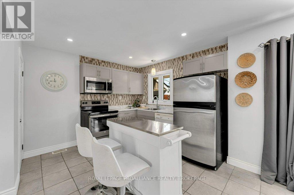 168 AVENUE ROAD - 8