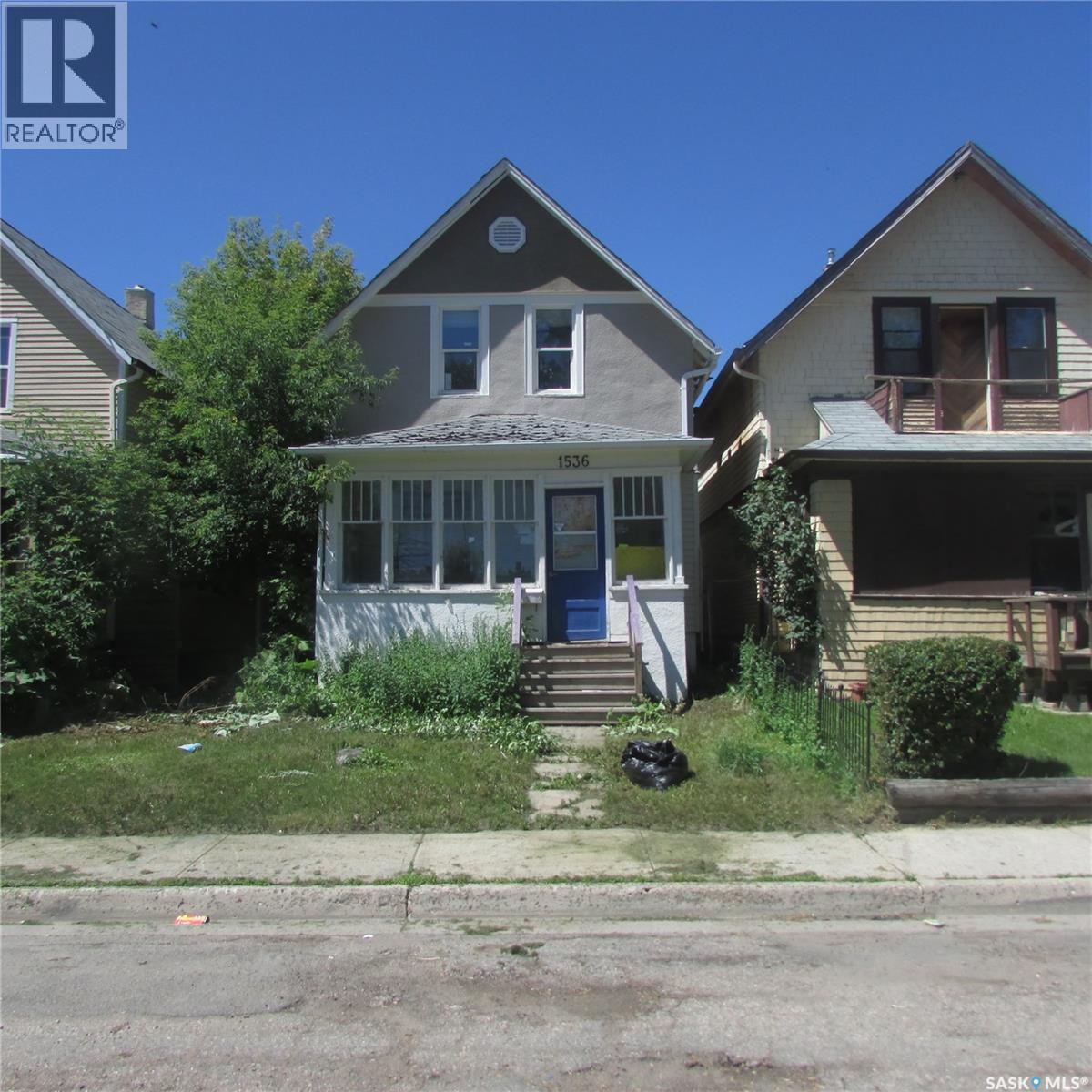 1536 Cameron STREET - 2