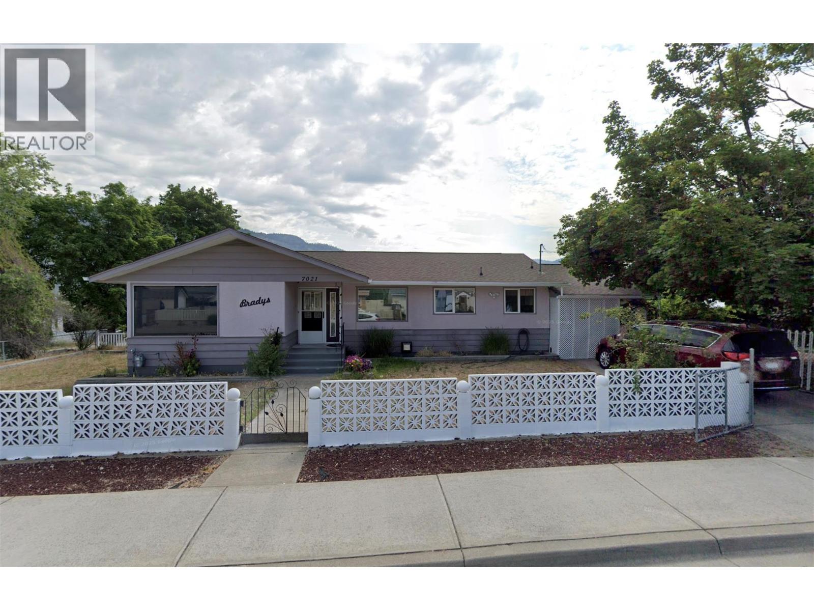 7021 87th Street - 10