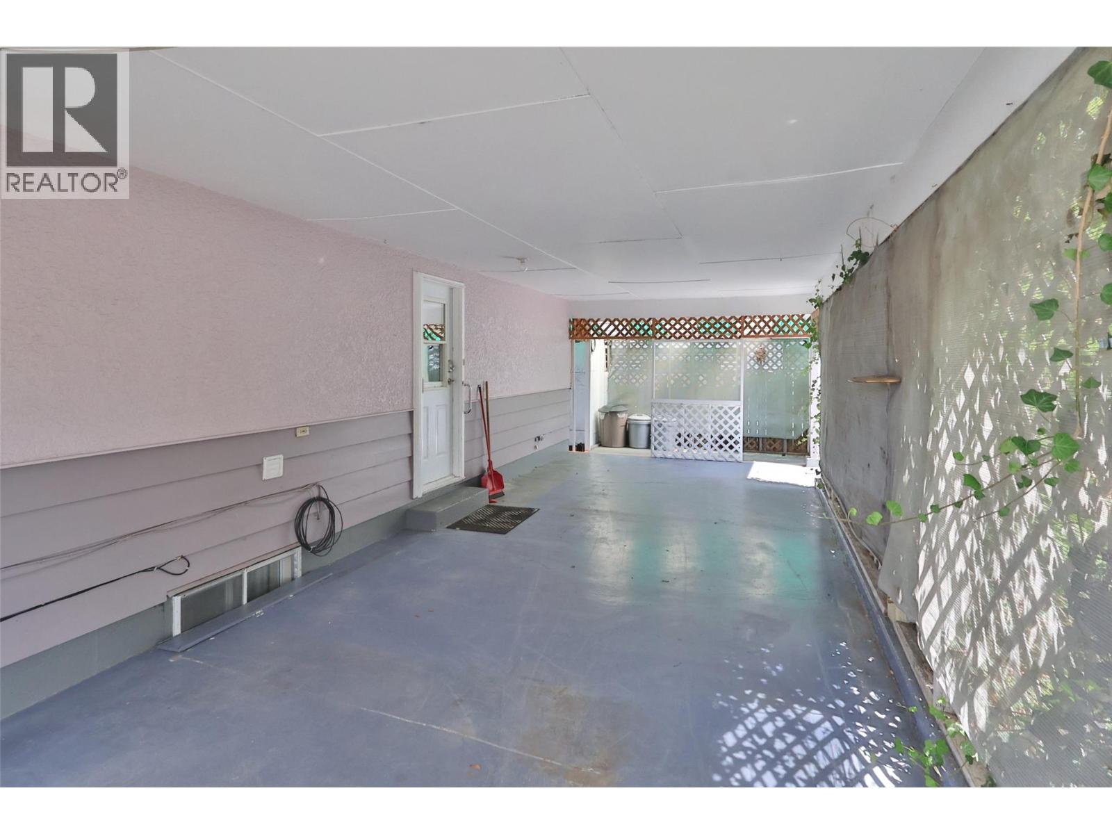 7021 87th Street - 44