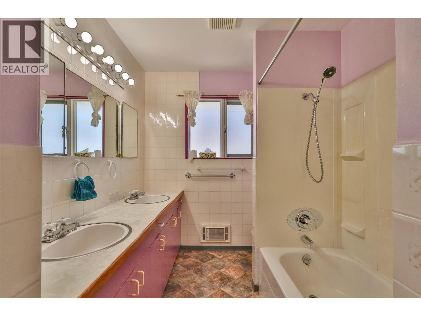 7021 87th Street - 35
