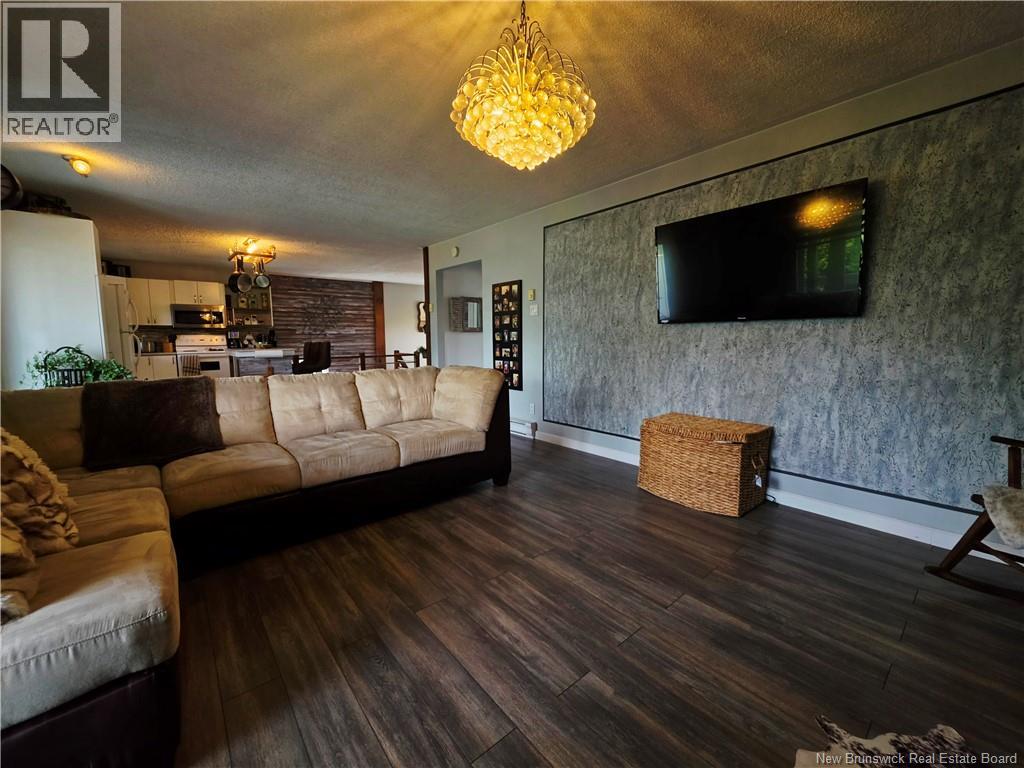 4333 Nicholas-Denys Road - 30