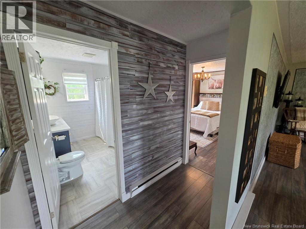 4333 Nicholas-Denys Road - 31