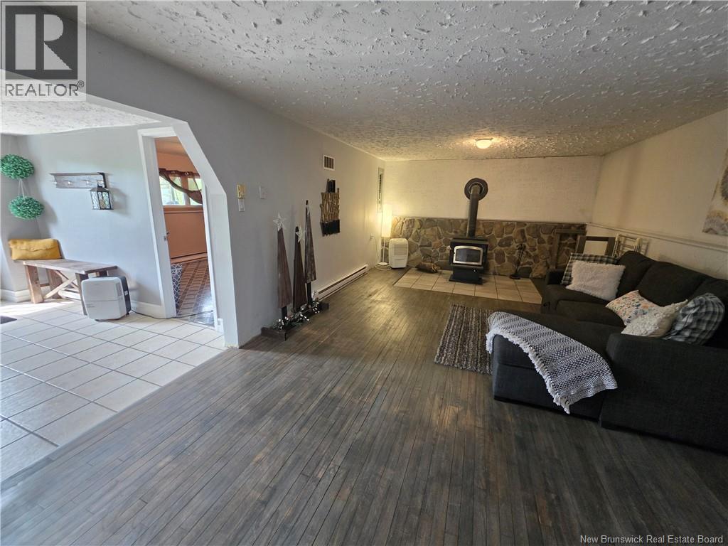 4333 Nicholas-Denys Road - 45