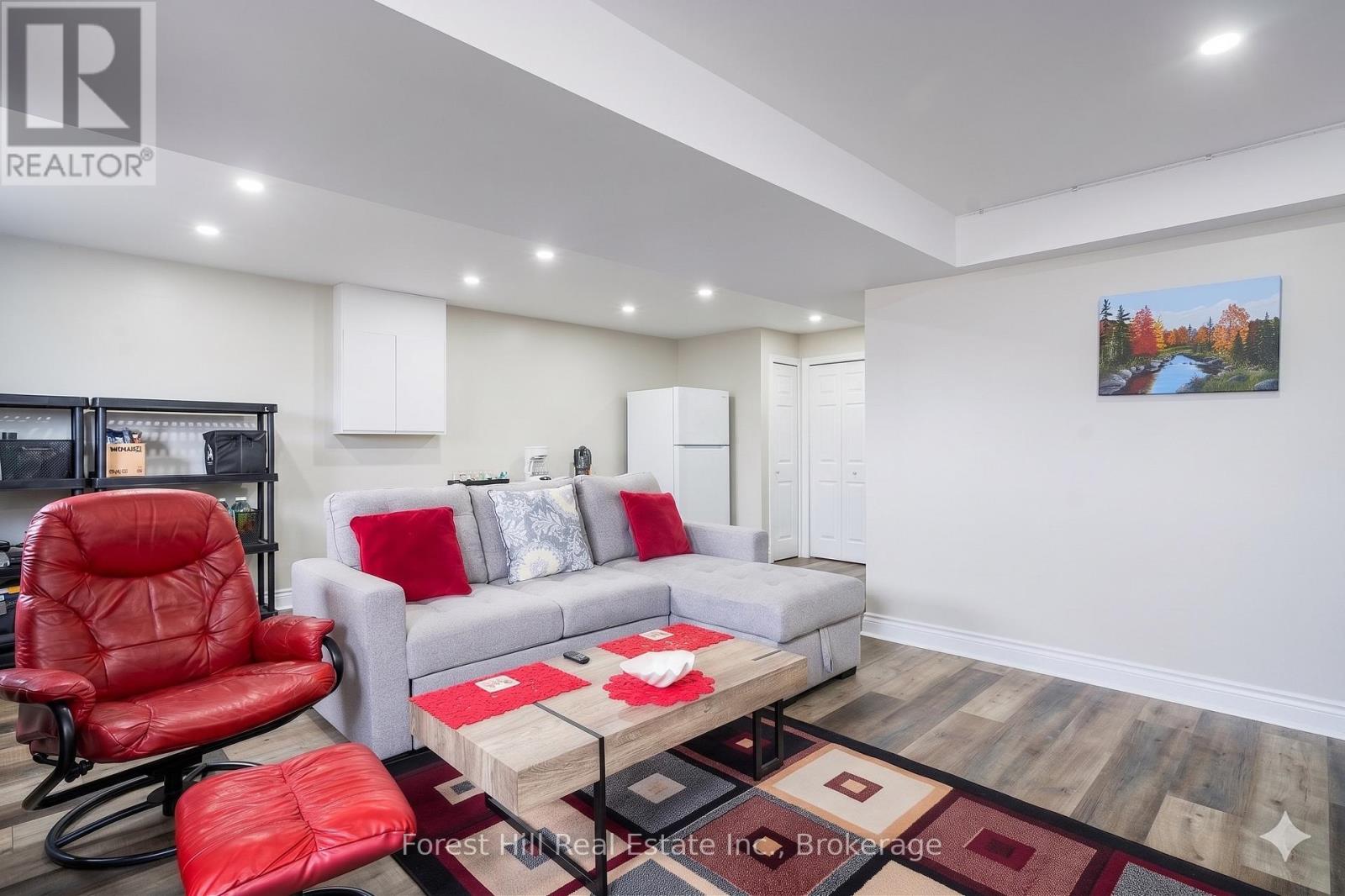 29 DILLON DRIVE - 21