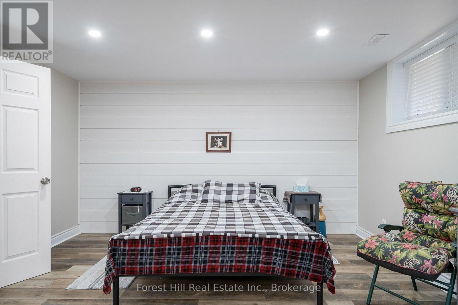 29 DILLON DRIVE - 24