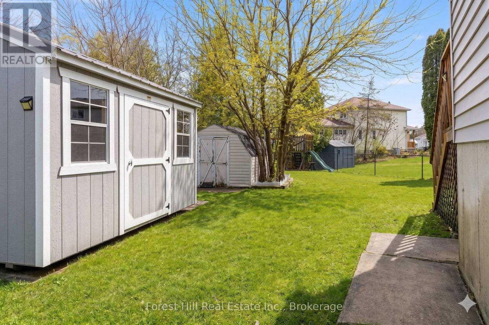 29 DILLON DRIVE - 27