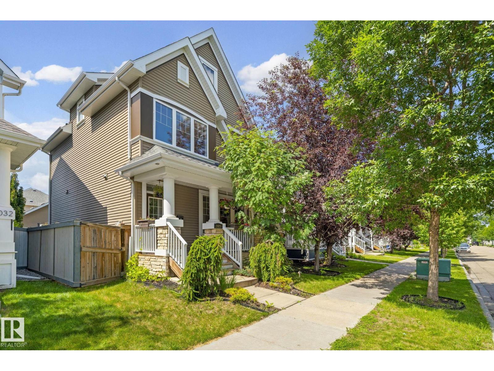2028 74 ST SW - 3