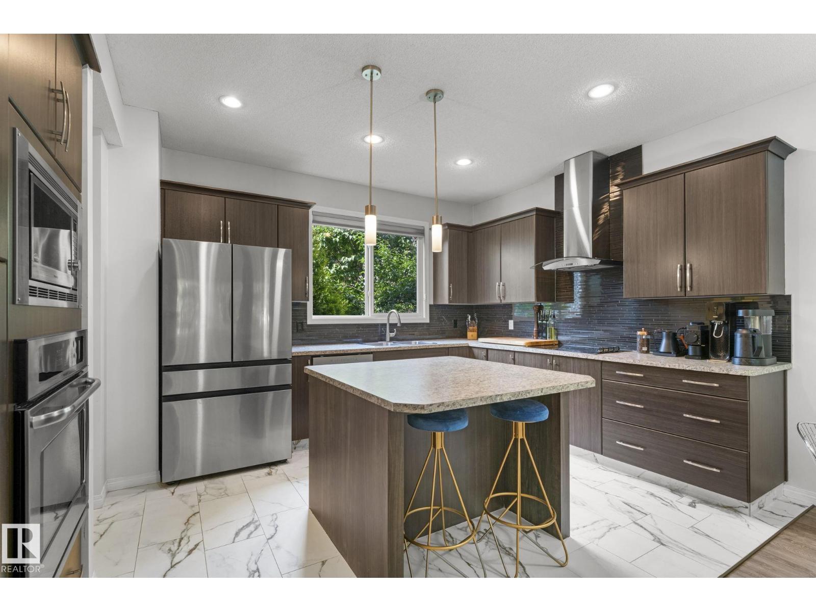 2028 74 ST SW - 8