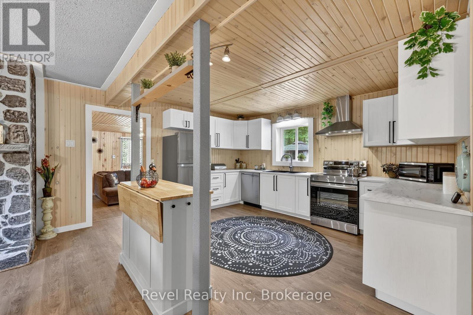 49 WOLFE TRAIL - 6