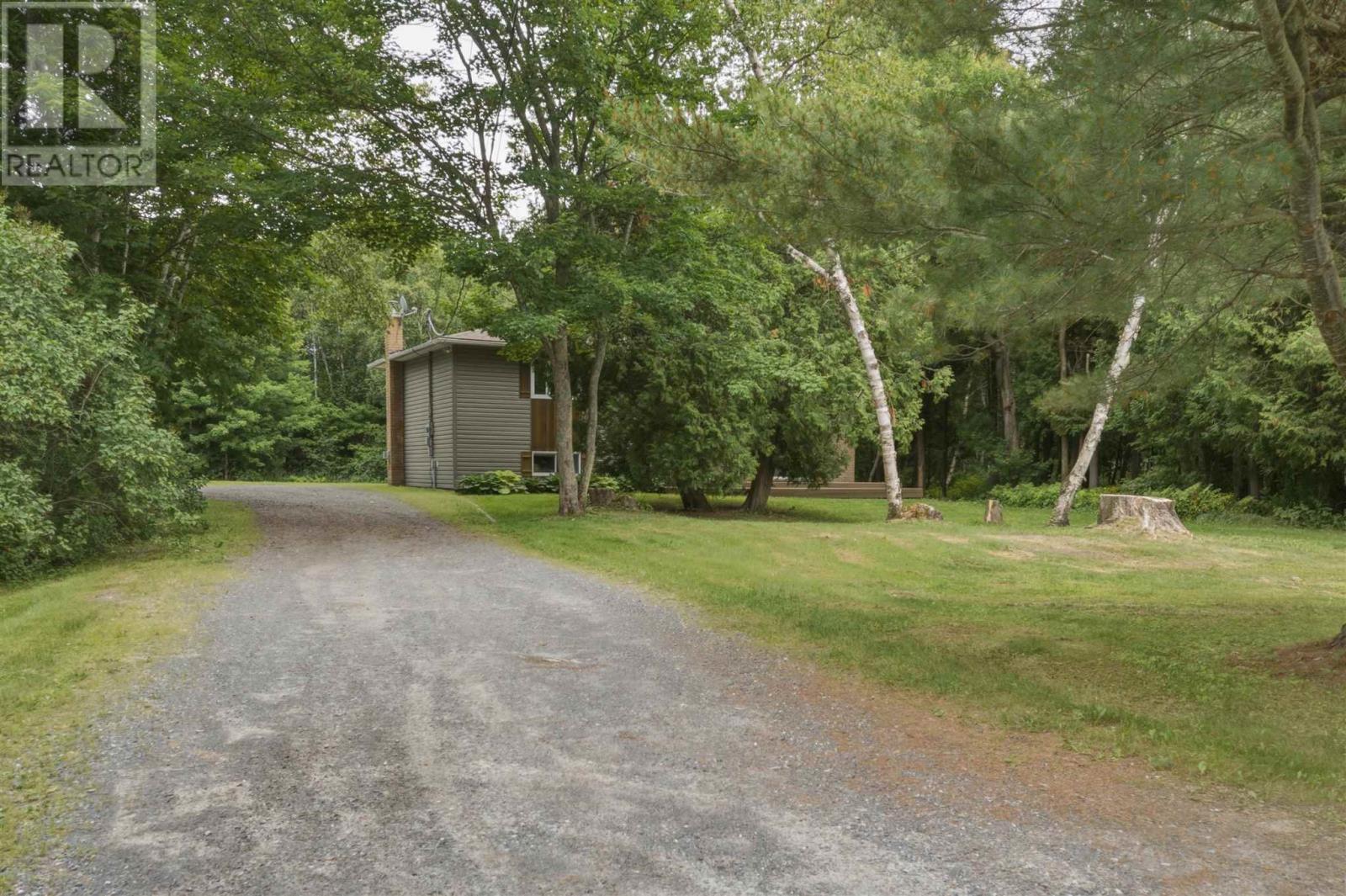 9 Marine DR - 36
