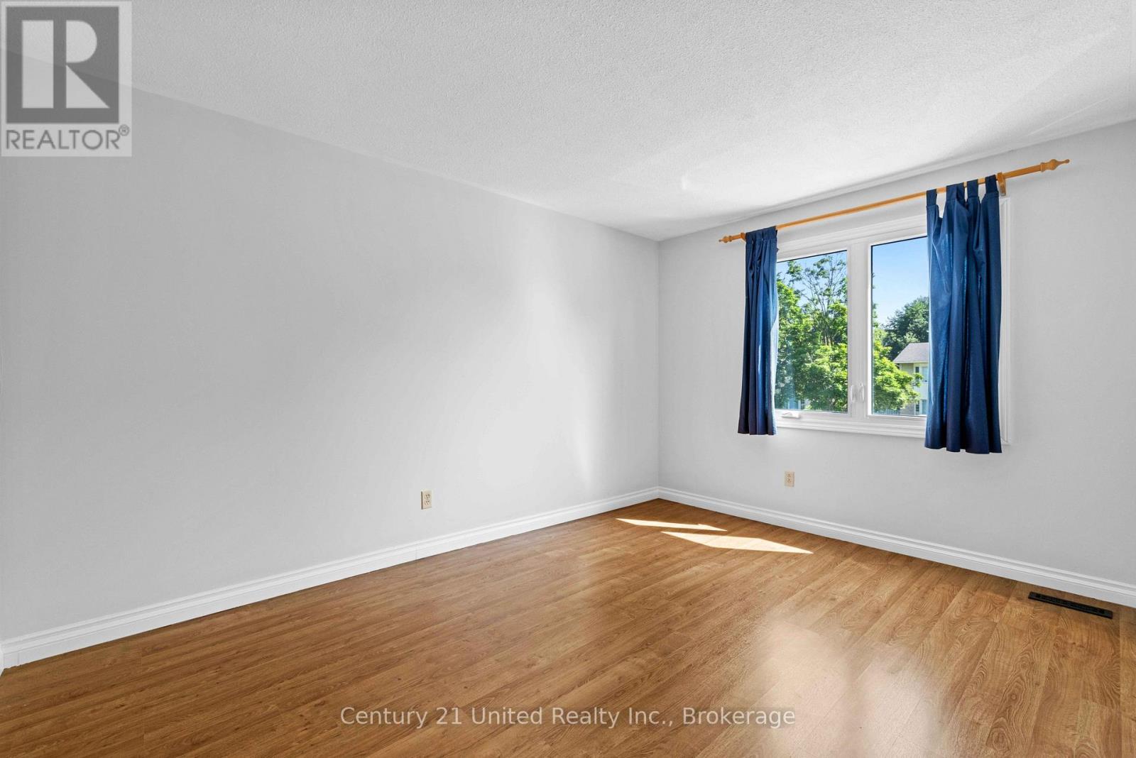 518 REYNOLDS STREET - 23