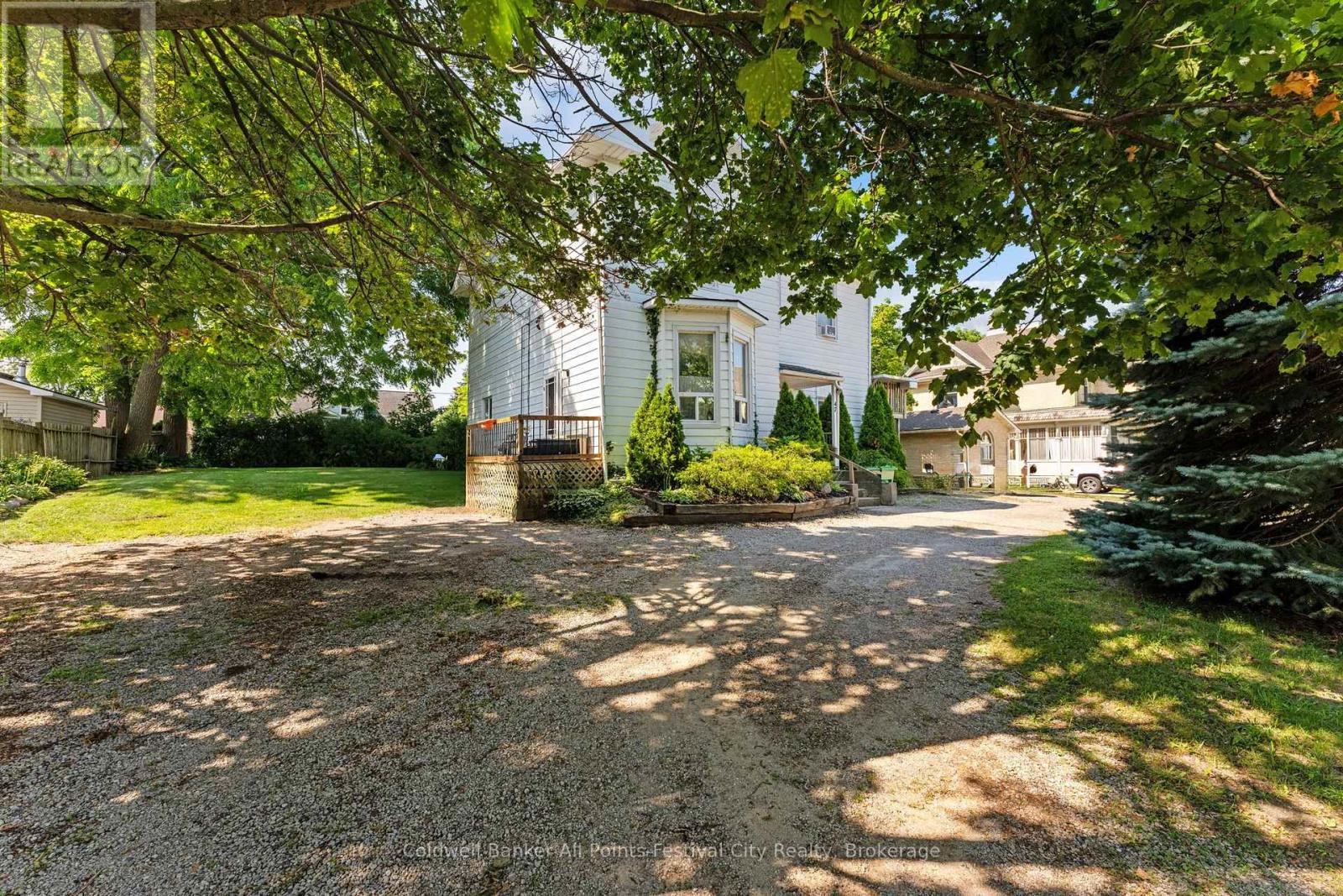 47 ELGIN AVENUE W - 3