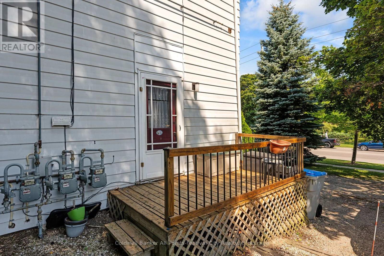 47 ELGIN AVENUE W - 5