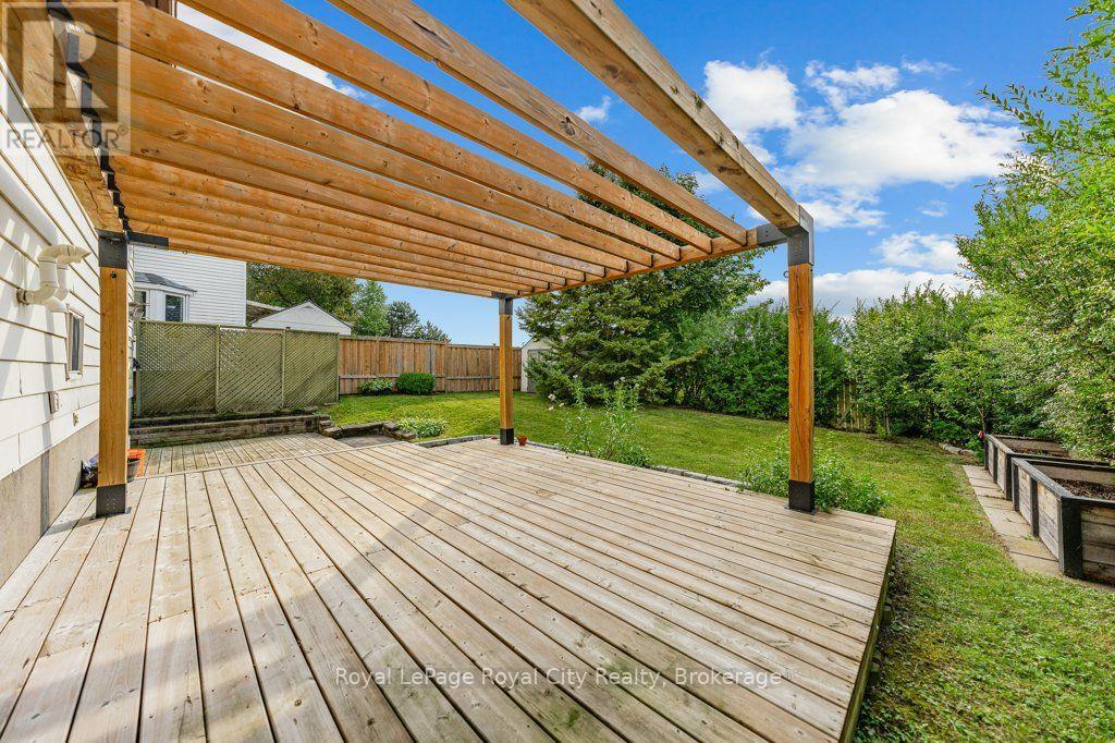 18 SPRINGDALE BOULEVARD - Image 39